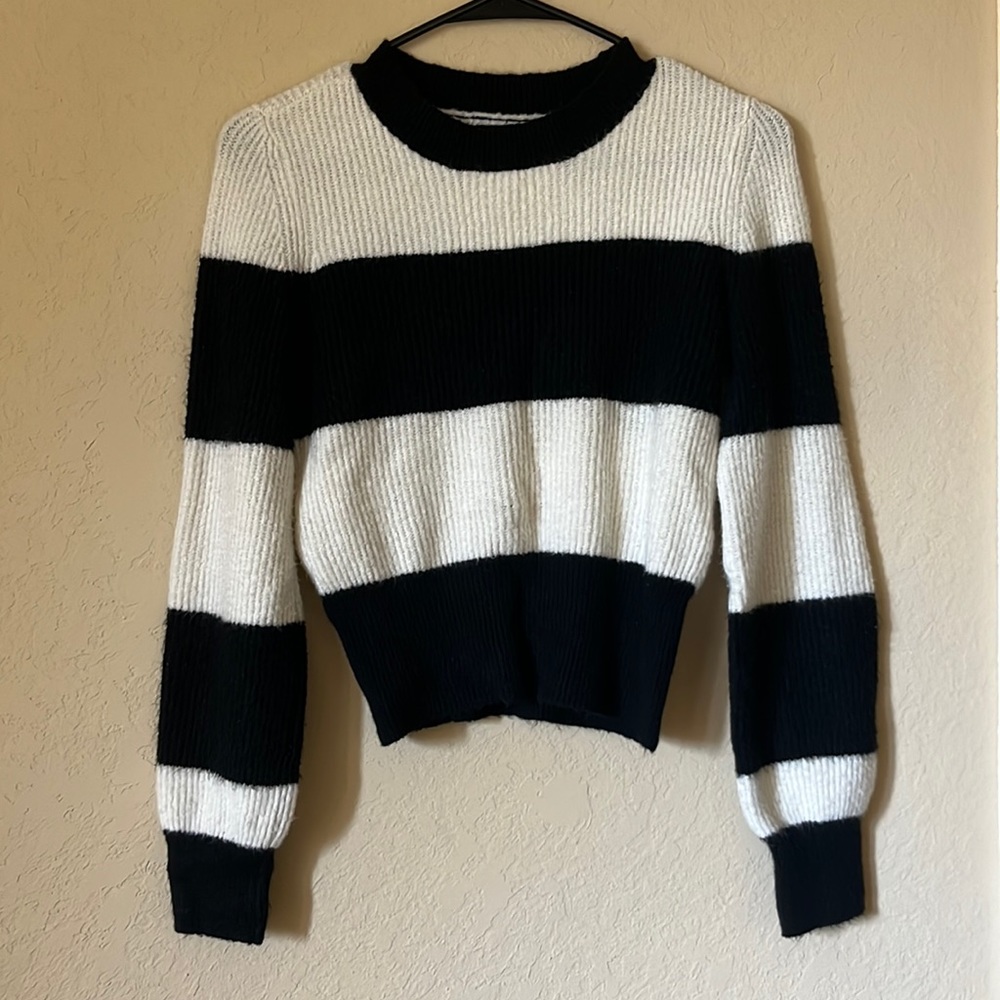 AE sweater